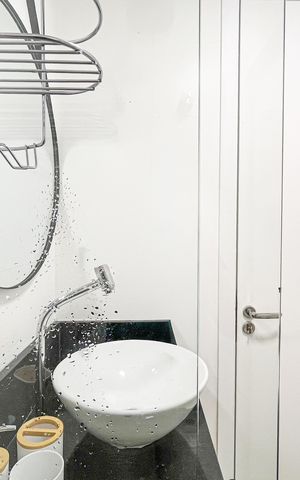 Apartamento à venda com 35m², 2 quartos e sem vaga Apartamento à venda com 35m², 2 quartos e sem vagaBanheiro