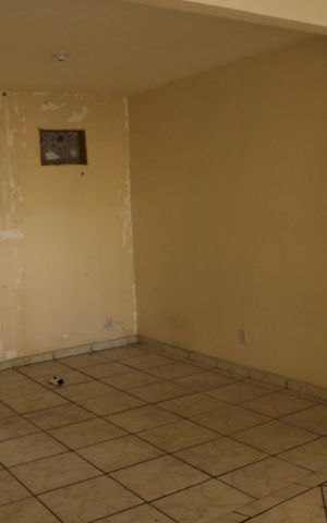 Casa para alugar com 60m², 2 quartos e 1 vagasala