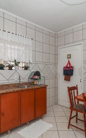 Casa à venda com 178m², 3 quartos e 2 vagasCozinha
