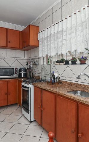 Casa à venda com 178m², 3 quartos e 2 vagasCozinha