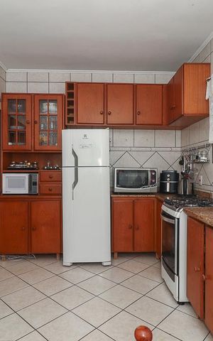 Casa à venda com 178m², 3 quartos e 2 vagasCozinha