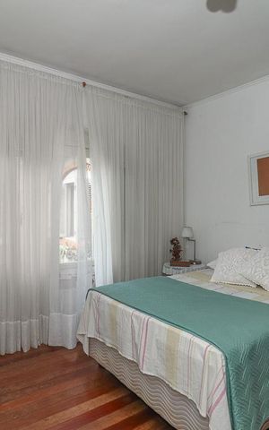 Casa à venda com 178m², 3 quartos e 2 vagasQuarto Suíte