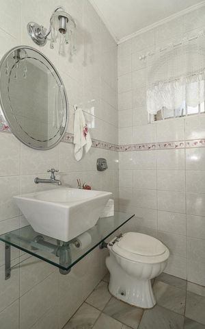 Casa à venda com 178m², 3 quartos e 2 vagasLavabo