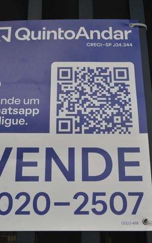 Casa à venda com 168m², 3 quartos e 2 vagasPlaca