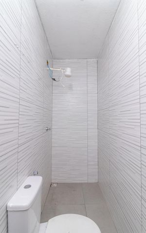 Casa para alugar com 100m², 2 quartos e sem vagaBanheiro da Suíte