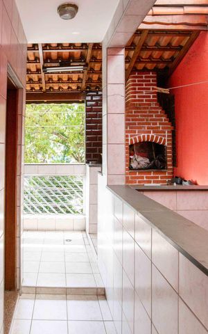 Casa à venda com 253m², 4 quartos e 3 vagasÁrea comum