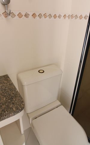 Apartamento à venda com 57m², 2 quartos e 1 vagaBanheiro Social