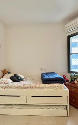Apartamento à venda com 185m², 3 quartos e 2 vagas Apartamento à venda com 185m², 3 quartos e 2 vagasQuarto 2