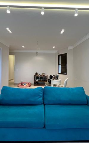 Apartamento à venda com 185m², 3 quartos e 2 vagas Apartamento à venda com 185m², 3 quartos e 2 vagasSala