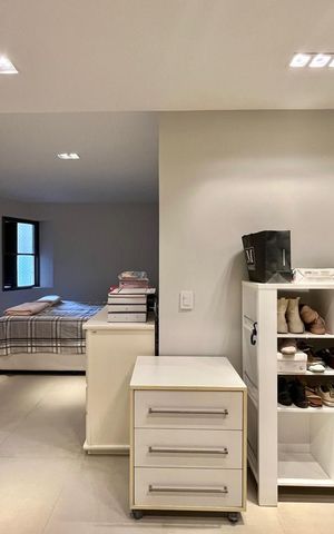 Apartamento à venda com 185m², 3 quartos e 2 vagas Apartamento à venda com 185m², 3 quartos e 2 vagasSuíte