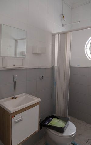 Casa para alugar com 150m², 3 quartos e 2 vagas Casa para alugar com 150m², 3 quartos e 2 vagasBanheiro edicula