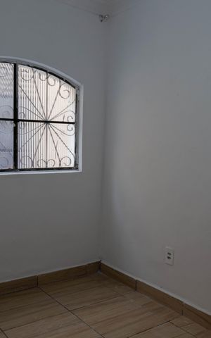 Casa para alugar com 150m², 3 quartos e 2 vagas Casa para alugar com 150m², 3 quartos e 2 vagasSala edicula
