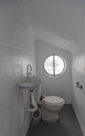 Casa para alugar com 150m², 3 quartos e 2 vagas Casa para alugar com 150m², 3 quartos e 2 vagasLavabo