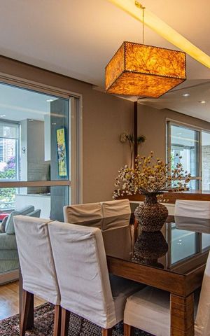 Apartamento à venda com 146m², 3 quartos e 2 vagas Apartamento à venda com 146m², 3 quartos e 2 vagasSala