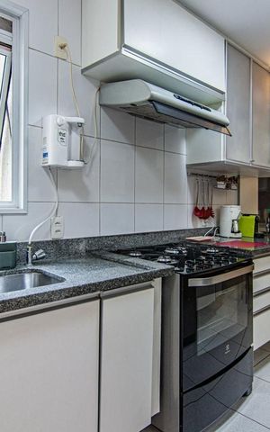 Apartamento à venda com 146m², 3 quartos e 2 vagas Apartamento à venda com 146m², 3 quartos e 2 vagasCozinha
