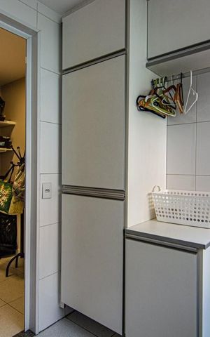 Apartamento à venda com 146m², 3 quartos e 2 vagas Apartamento à venda com 146m², 3 quartos e 2 vagasÁrea de serviço