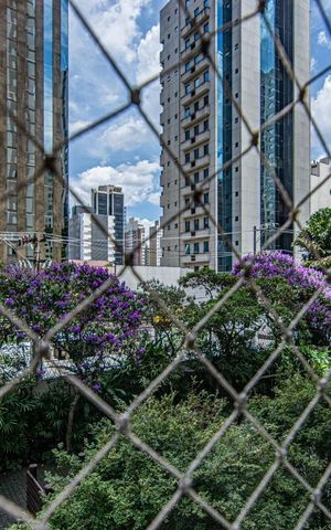 Apartamento à venda com 146m², 3 quartos e 2 vagas Apartamento à venda com 146m², 3 quartos e 2 vagasVista da varana