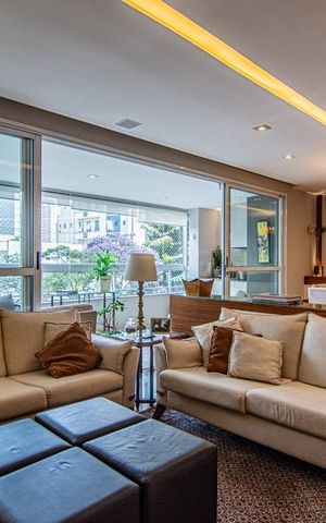 Apartamento à venda com 146m², 3 quartos e 2 vagas Apartamento à venda com 146m², 3 quartos e 2 vagasSala