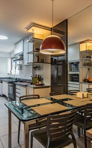 Apartamento à venda com 146m², 3 quartos e 2 vagas Apartamento à venda com 146m², 3 quartos e 2 vagasCozinha