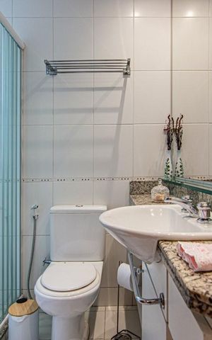 Apartamento à venda com 146m², 3 quartos e 2 vagas Apartamento à venda com 146m², 3 quartos e 2 vagasBanheiro