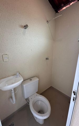 Casa à venda com 178m², 3 quartos e sem vaga