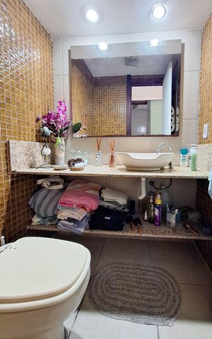 Casa de condomínio à venda com 223m², 4 quartos e 4 vagas Casa de condomínio à venda com 223m², 4 quartos e 4 vagasLavabo