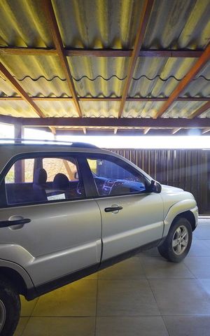 Casa para alugar com 100m², 2 quartos e 1 vagaSala - Vista garagem 