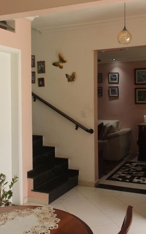 Casa de condomínio para alugar com 100m², 3 quartos e 1 vagaSala