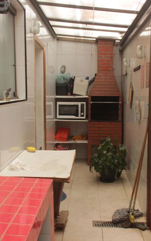 Casa de condomínio para alugar com 100m², 3 quartos e 1 vagaÁrea de Serviço