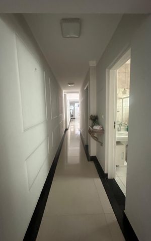Casa à venda com 250m², 3 quartos e 2 vagasCorredor