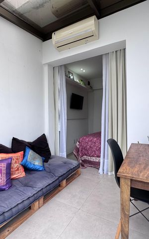 Apartamento à venda com 150m², 3 quartos e 2 vagas Apartamento à venda com 150m², 3 quartos e 2 vagasQuarto 1 - Varanda