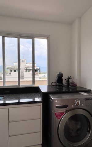 Apartamento à venda com 150m², 3 quartos e 2 vagas Apartamento à venda com 150m², 3 quartos e 2 vagasCozinha e Área de Serviço