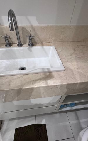 Apartamento à venda com 150m², 3 quartos e 2 vagas Apartamento à venda com 150m², 3 quartos e 2 vagasSuíte - Banheiro