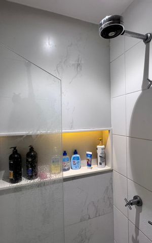 Apartamento à venda com 150m², 3 quartos e 2 vagas Apartamento à venda com 150m², 3 quartos e 2 vagasSuíte - Banheiro