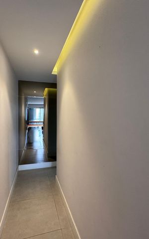 Apartamento à venda com 150m², 3 quartos e 2 vagas Apartamento à venda com 150m², 3 quartos e 2 vagasCorredor