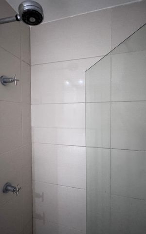 Apartamento à venda com 150m², 3 quartos e 2 vagas Apartamento à venda com 150m², 3 quartos e 2 vagasBanheiro Social