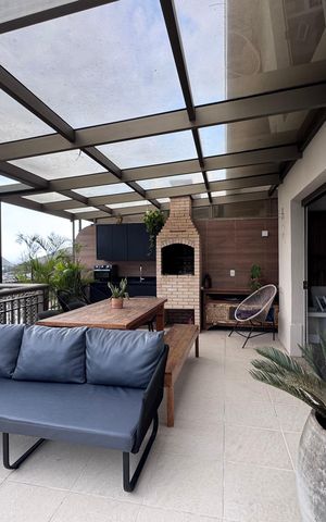 Apartamento à venda com 150m², 3 quartos e 2 vagas Apartamento à venda com 150m², 3 quartos e 2 vagasVaranda / Terraço