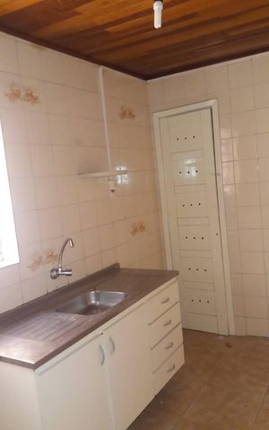 Casa à venda com 200m², 2 quartos e 4 vagas