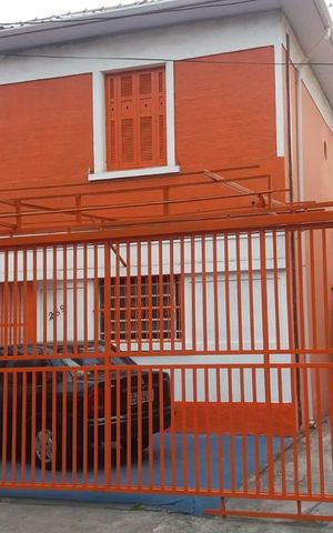 Casa à venda com 200m², 2 quartos e 4 vagas