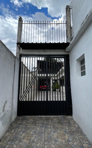 Casa à venda com 140m², 3 quartos e 1 vaga Casa à venda com 140m², 3 quartos e 1 vagaFachada Interna