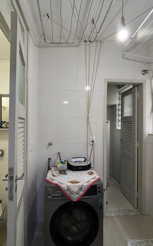 Apartamento à venda com 130m², 3 quartos e 1 vagaÁrea de serviço