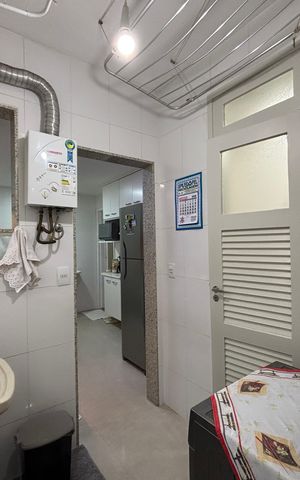 Apartamento à venda com 130m², 3 quartos e 1 vagaÁrea de serviço