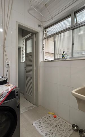 Apartamento à venda com 130m², 3 quartos e 1 vagaÁrea de serviço