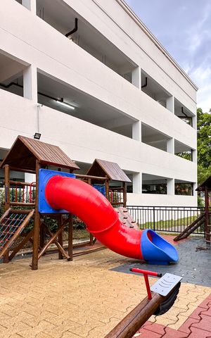 Apartamento à venda com 72m², 2 quartos e 2 vagasÁrea comum - Playground