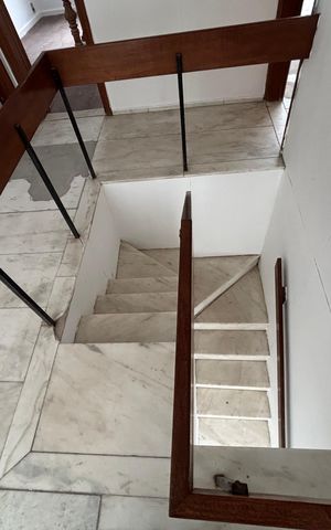 Apartamento à venda com 500m², 5 quartos e 3 vagas Apartamento à venda com 500m², 5 quartos e 3 vagasCobertura