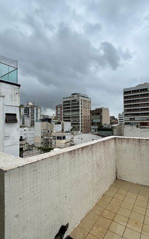 Apartamento à venda com 500m², 5 quartos e 3 vagas Apartamento à venda com 500m², 5 quartos e 3 vagasCobertura