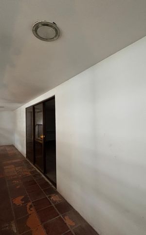 Apartamento à venda com 500m², 5 quartos e 3 vagas Apartamento à venda com 500m², 5 quartos e 3 vagasÁrea comum - varanda do salão de festas
