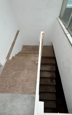 Apartamento à venda com 500m², 5 quartos e 3 vagas Apartamento à venda com 500m², 5 quartos e 3 vagasCobertura