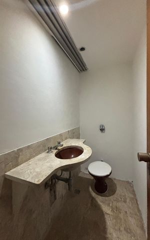 Apartamento à venda com 500m², 5 quartos e 3 vagas Apartamento à venda com 500m², 5 quartos e 3 vagasLavabo