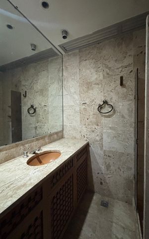 Apartamento à venda com 500m², 5 quartos e 3 vagas Apartamento à venda com 500m², 5 quartos e 3 vagasBanheiro social
